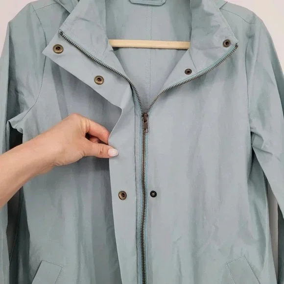 Eileen Fisher Petites Hidden Hood Rain Jacket lightweight blue size Xsmall - Picture 7 of 8